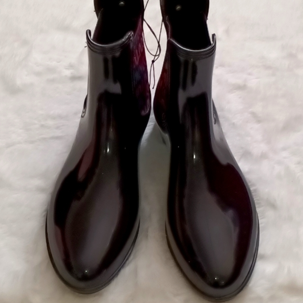 Juicy Couture Boots - Picture 3 of 6